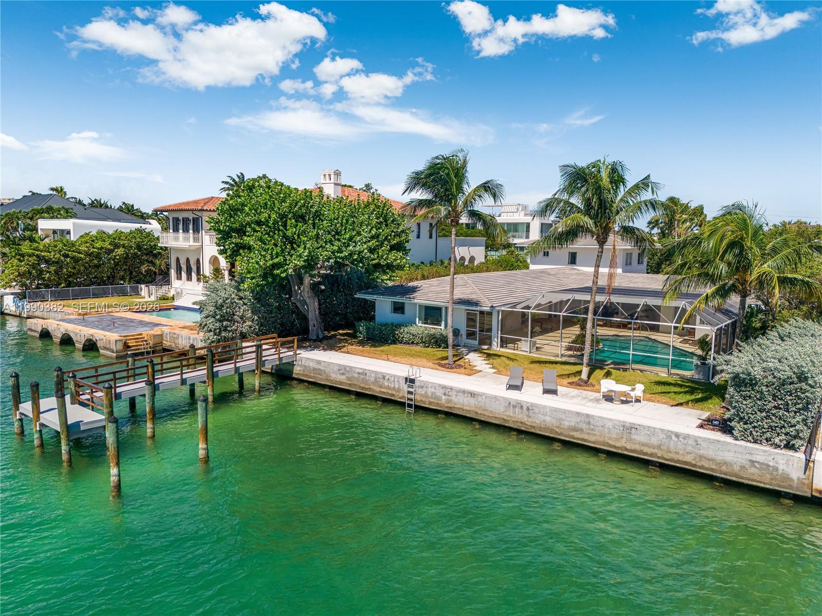 640 S Mashta Dr, Key Biscayne FL 33149