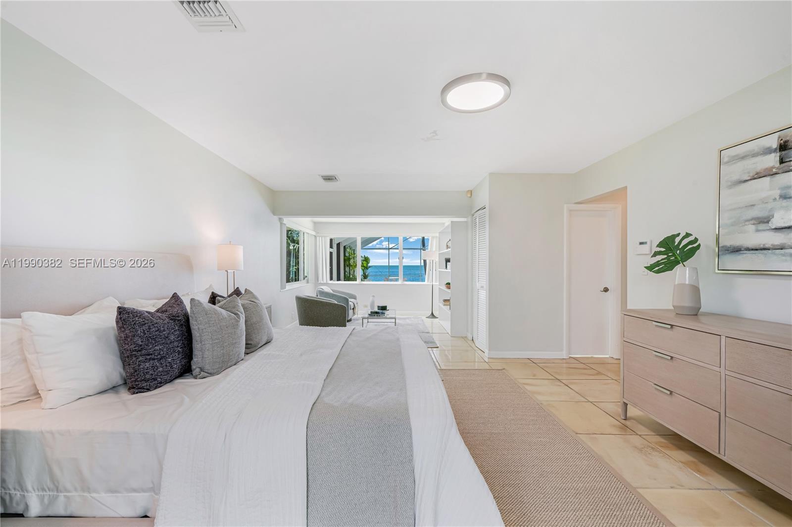 640 S Mashta Dr, Key Biscayne FL 33149