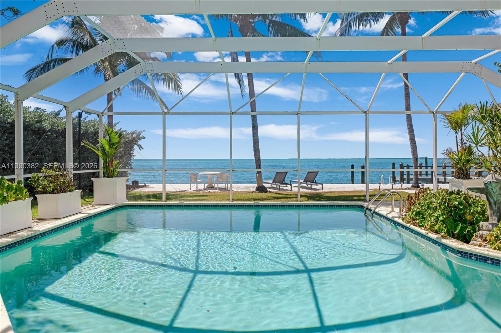 640 S Mashta Dr, Key Biscayne FL 33149