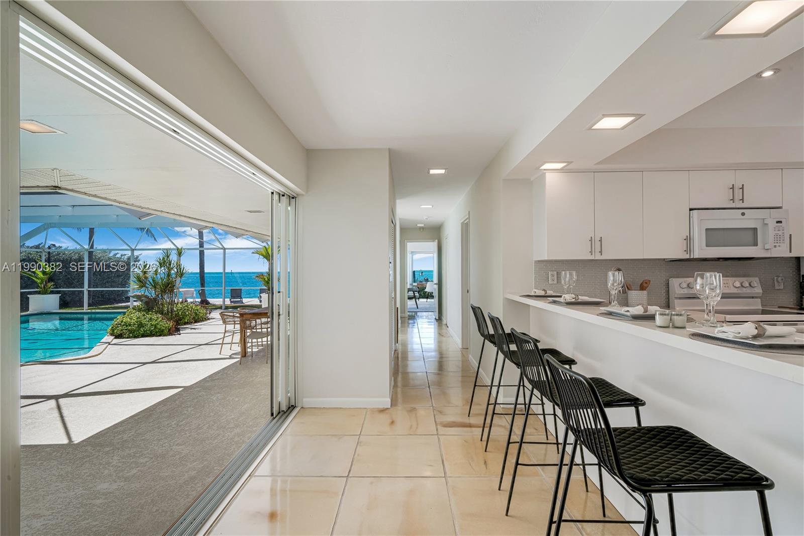 640 S Mashta Dr, Key Biscayne FL 33149