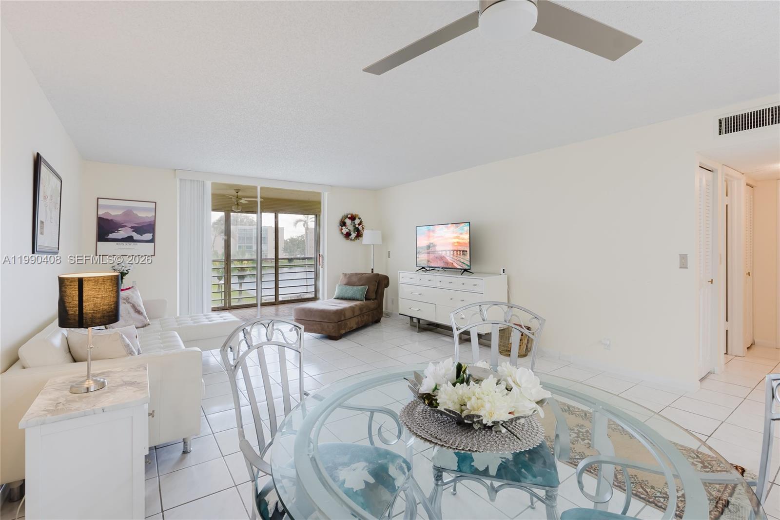 424 SE 10th St #204, Dania Beach FL 33004
