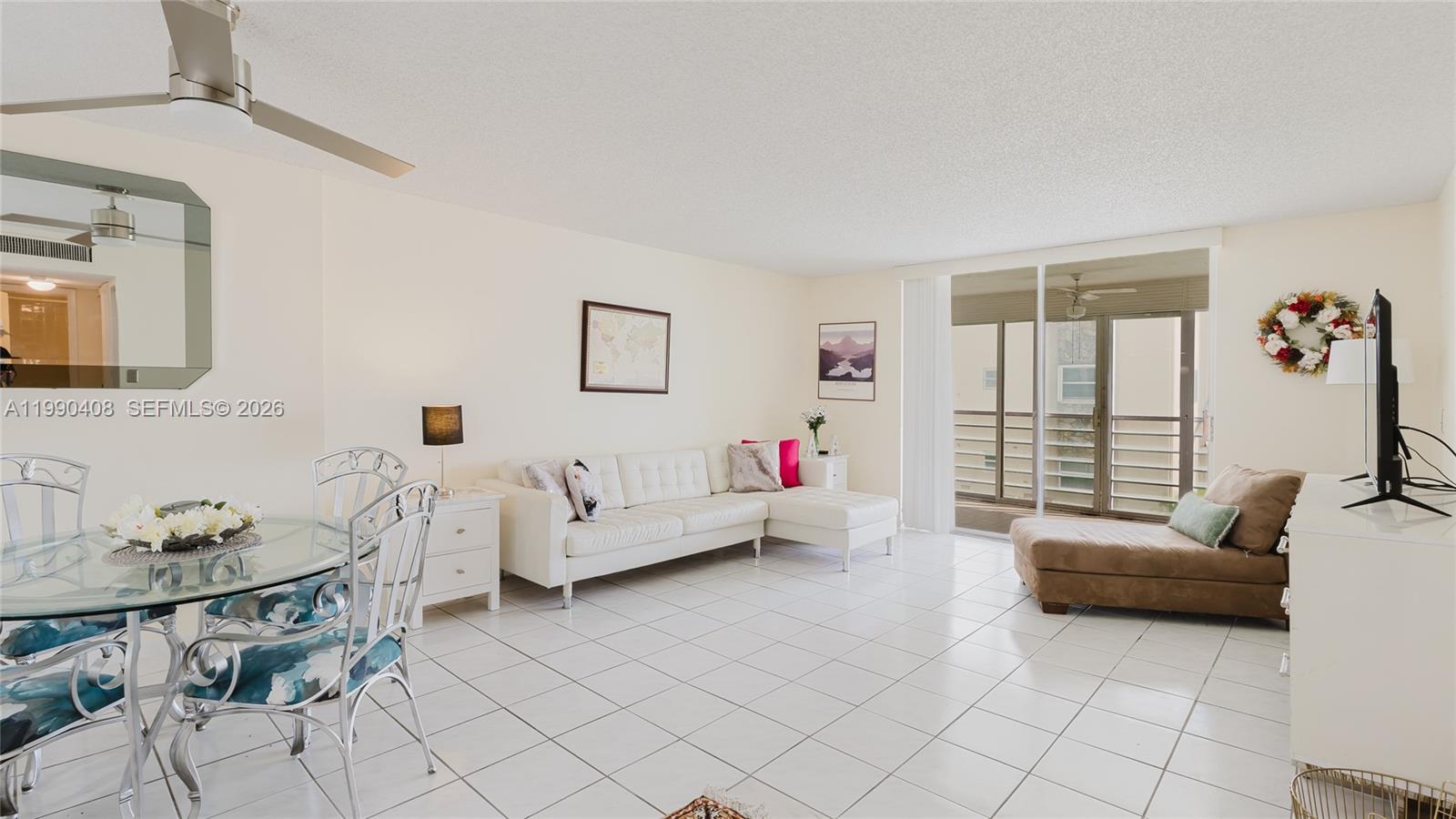 424 SE 10th St #204, Dania Beach FL 33004
