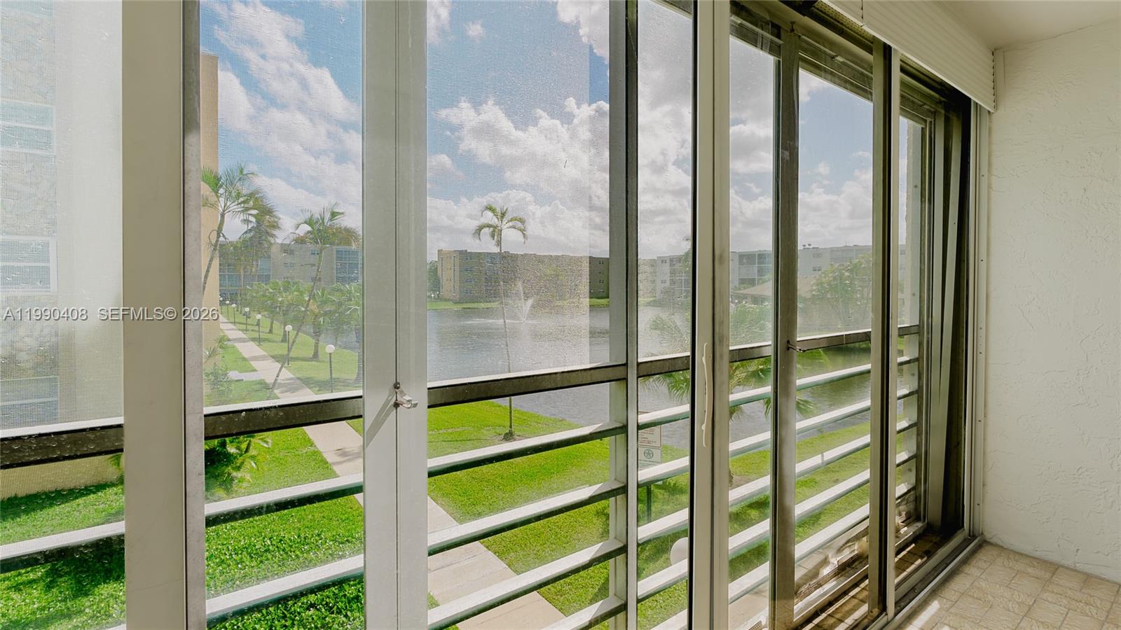 424 SE 10th St #204, Dania Beach FL 33004