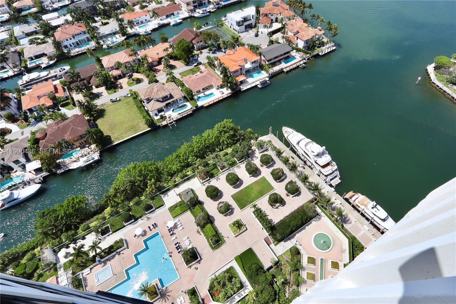 1000 Island Blvd #PH2, Aventura FL 33160