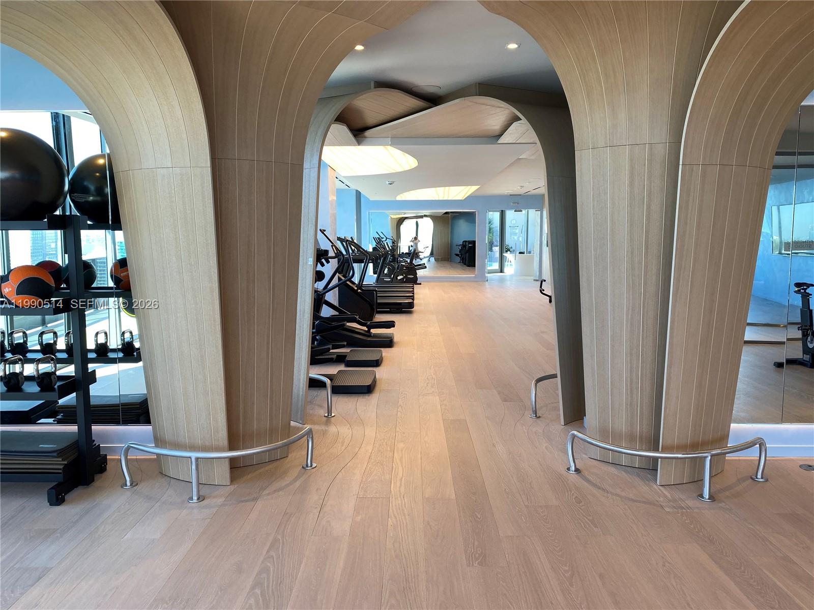 1000 Brickell Plaza #1914, Miami FL 33131