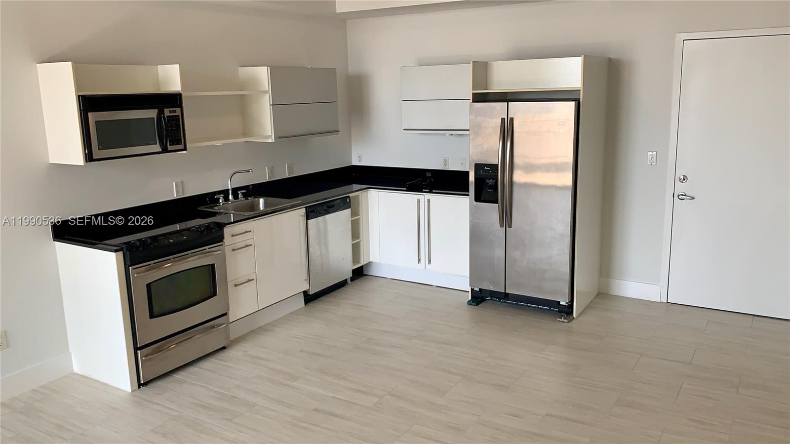 690 SW 1st Ct #2725, Miami FL 33130