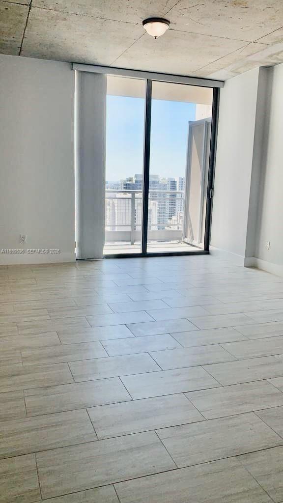 690 SW 1st Ct #2725, Miami FL 33130
