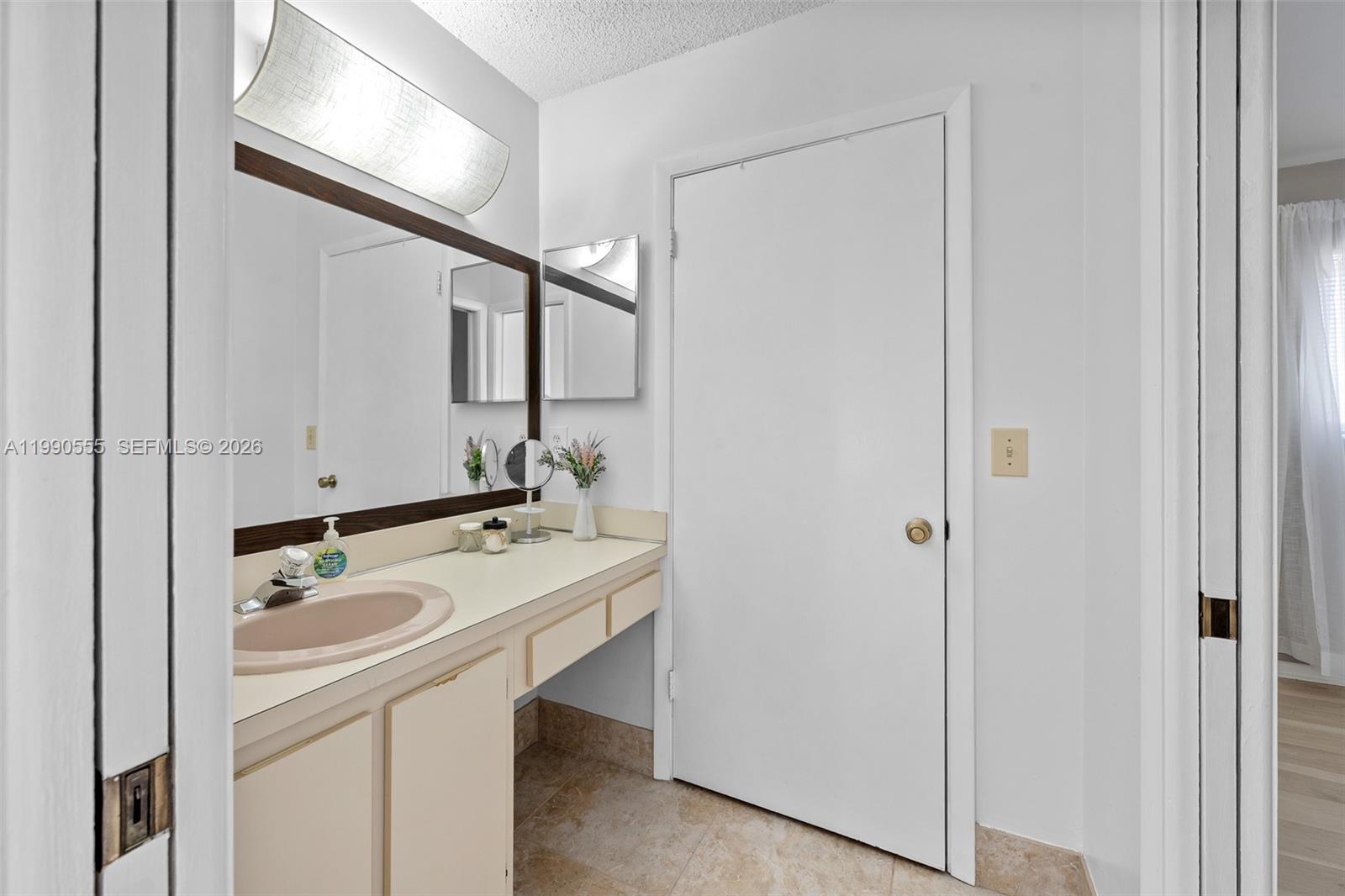 Boca Raton FL 33428 - A11990555