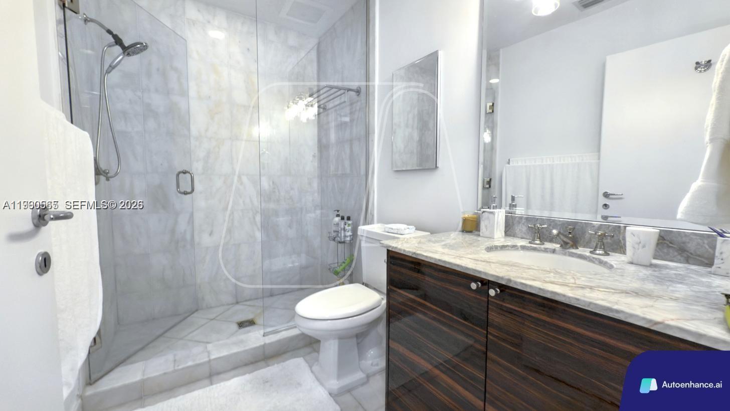 50 S Pointe Dr #504, Miami Beach FL 33139
