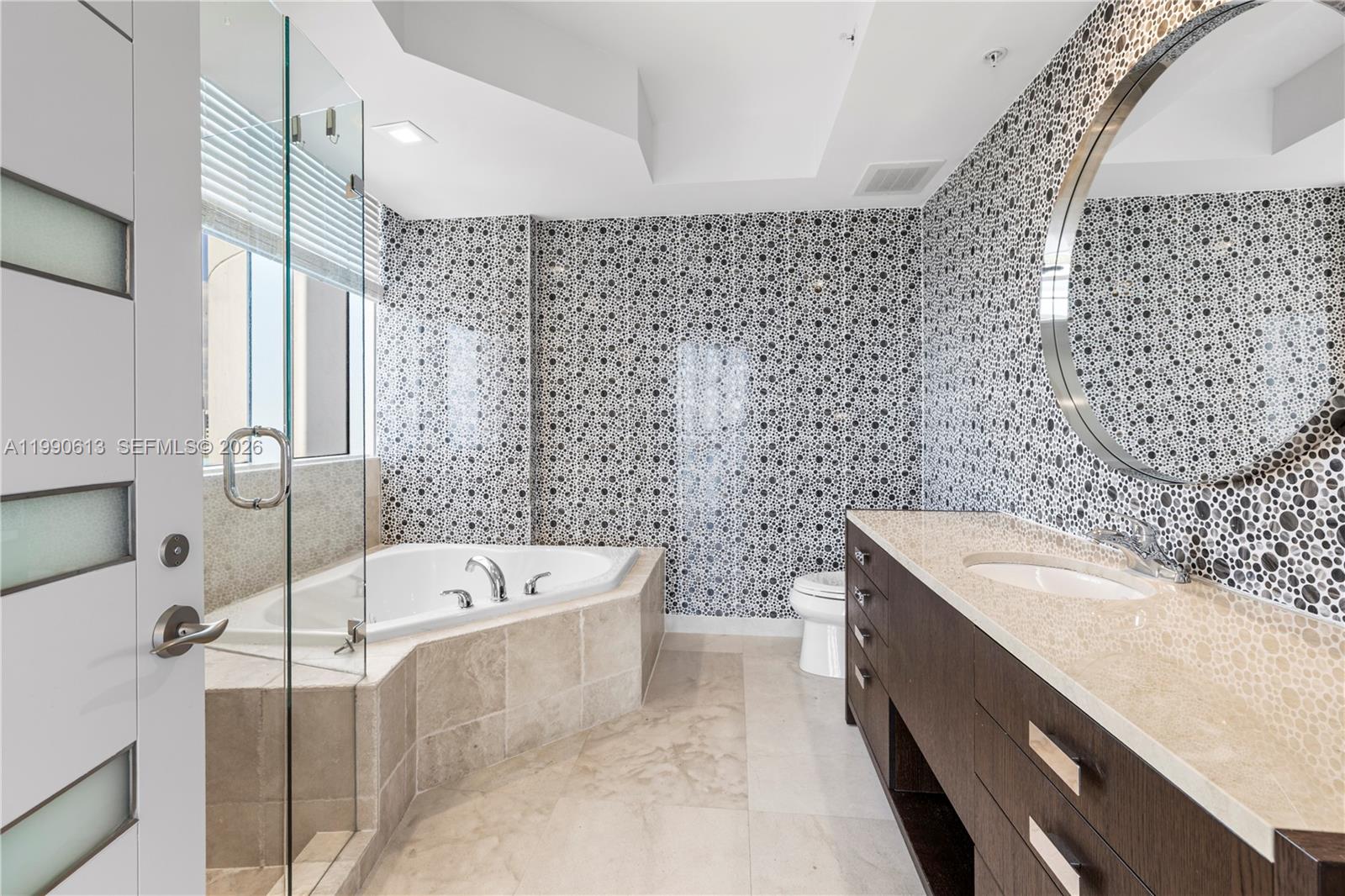 18201 Collins ave #1209, Sunny Isles Beach FL 33160