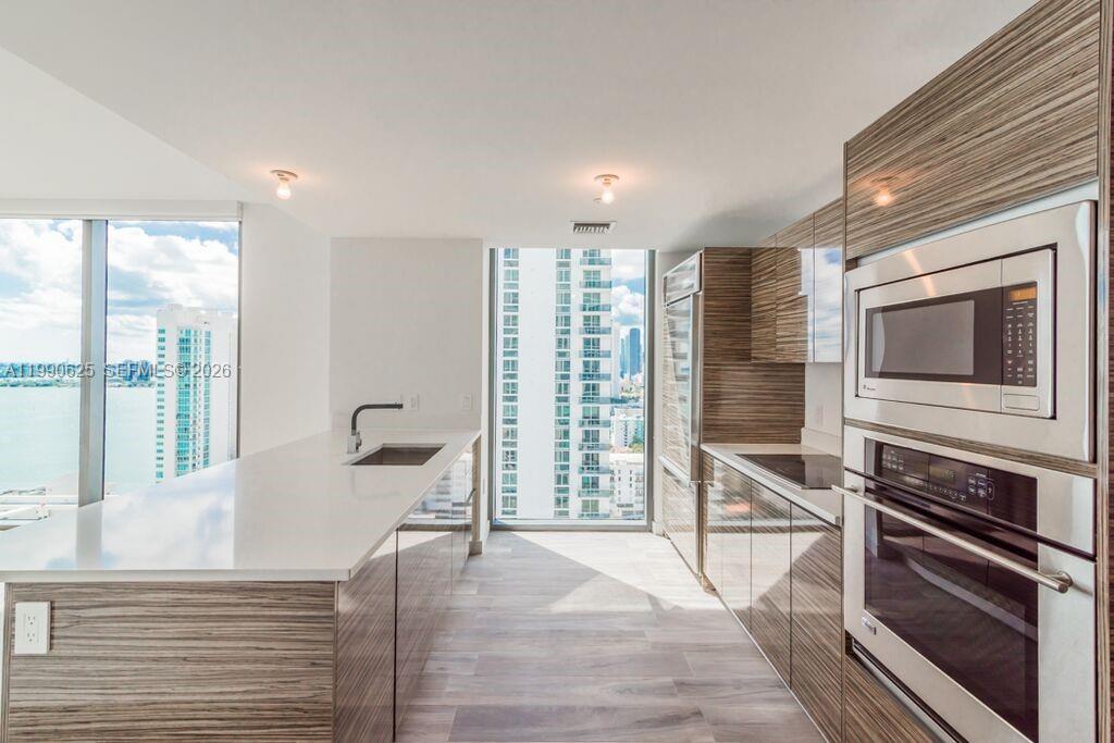 460 NE 28th St #2508, Miami FL 33137