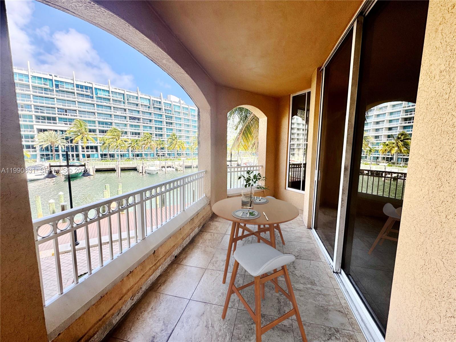 3001 NE 185th St #213, Aventura FL 33180