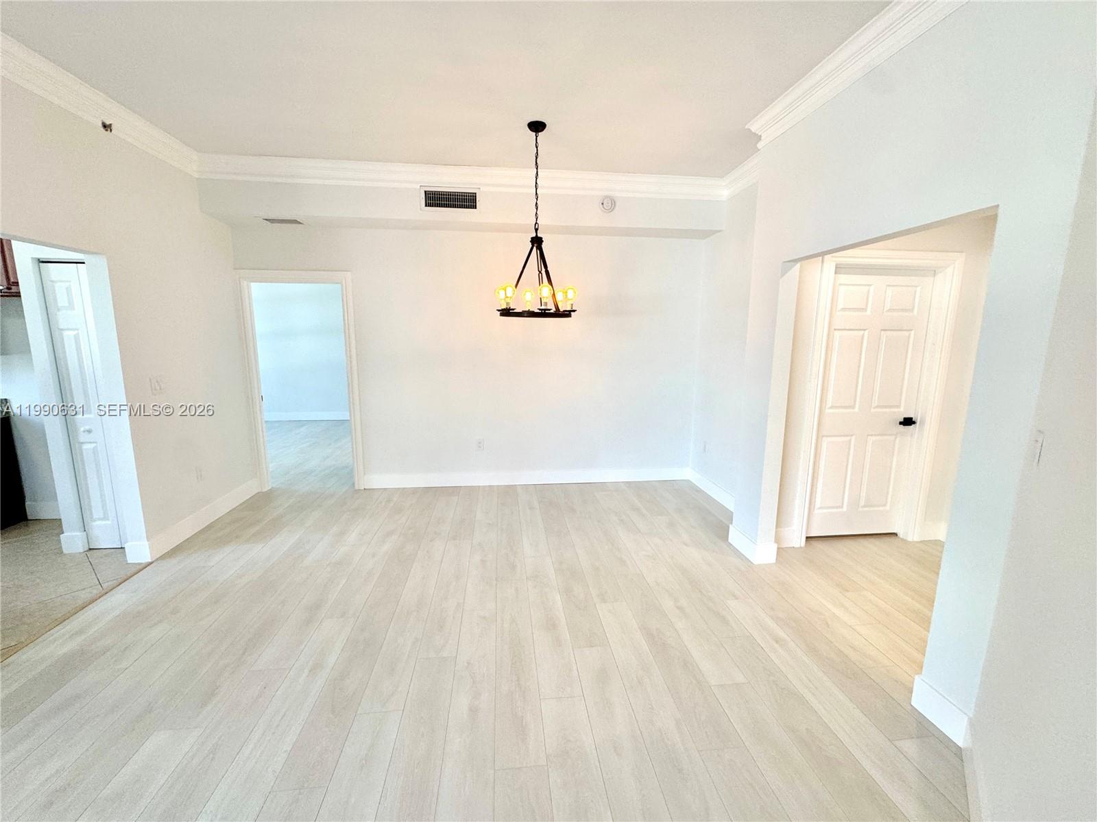 3001 NE 185th St #213, Aventura FL 33180