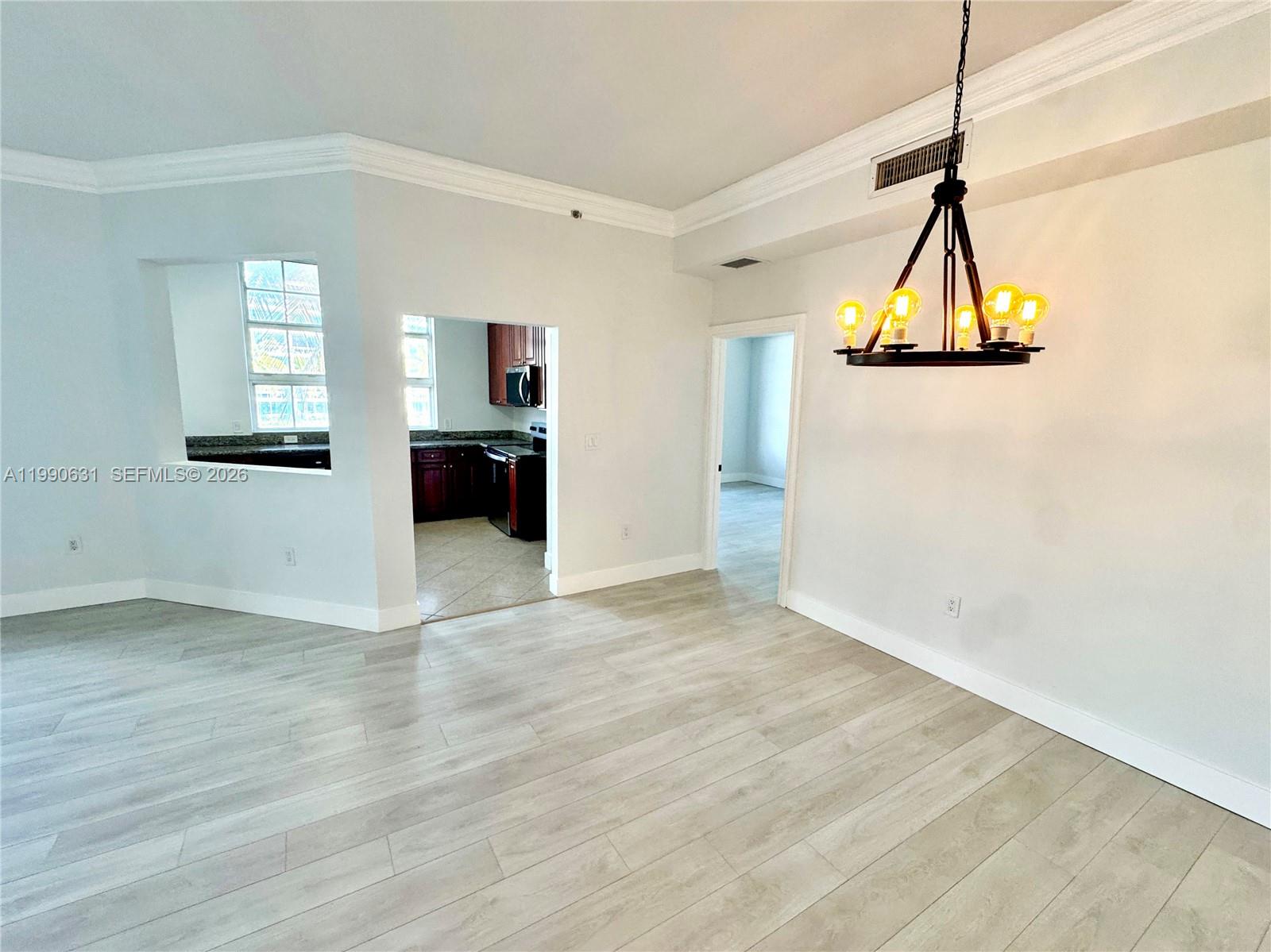 3001 NE 185th St #213, Aventura FL 33180