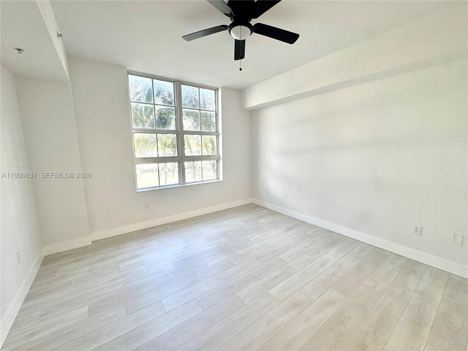 3001 NE 185th St #213, Aventura FL 33180