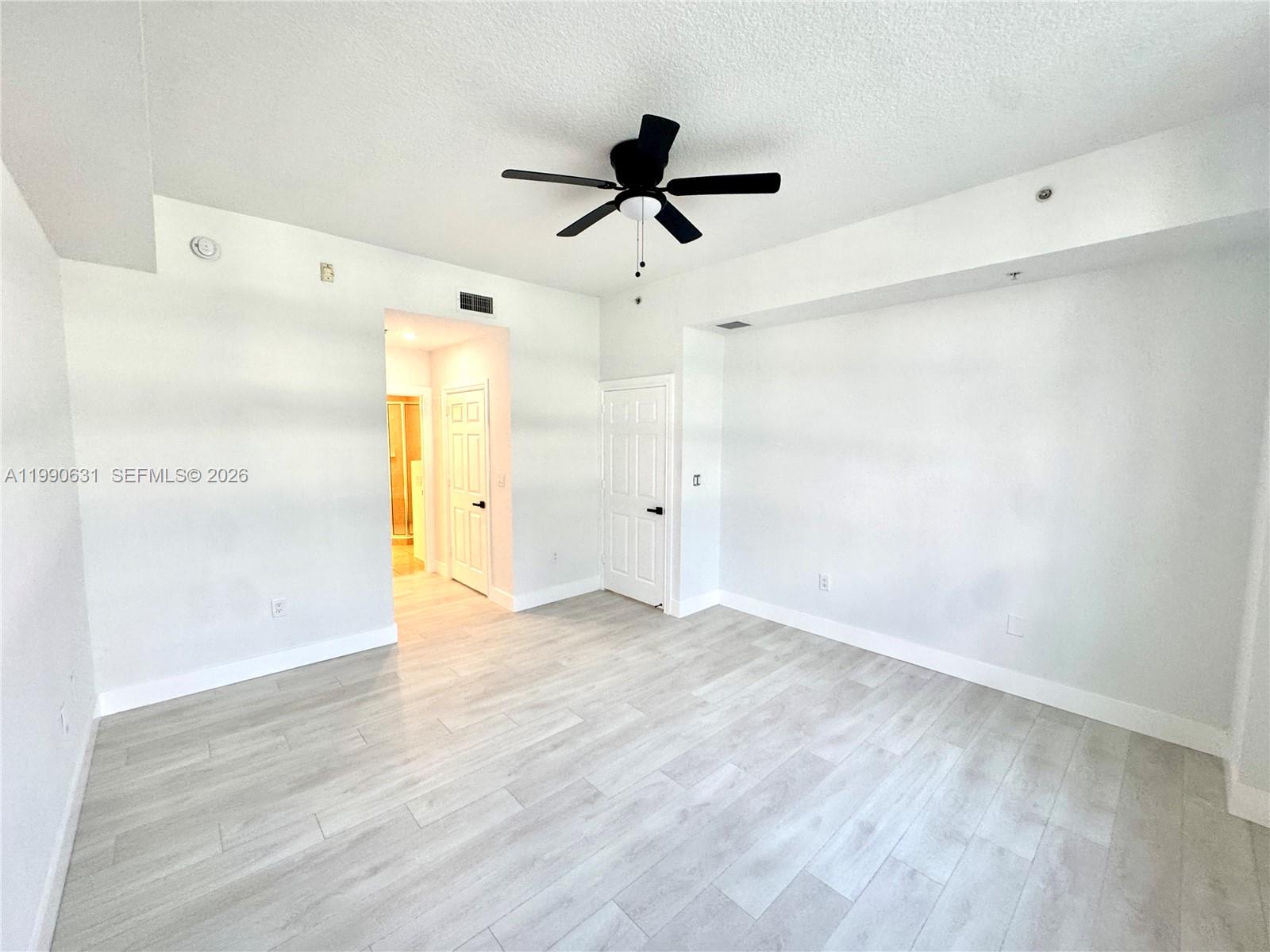 3001 NE 185th St #213, Aventura FL 33180