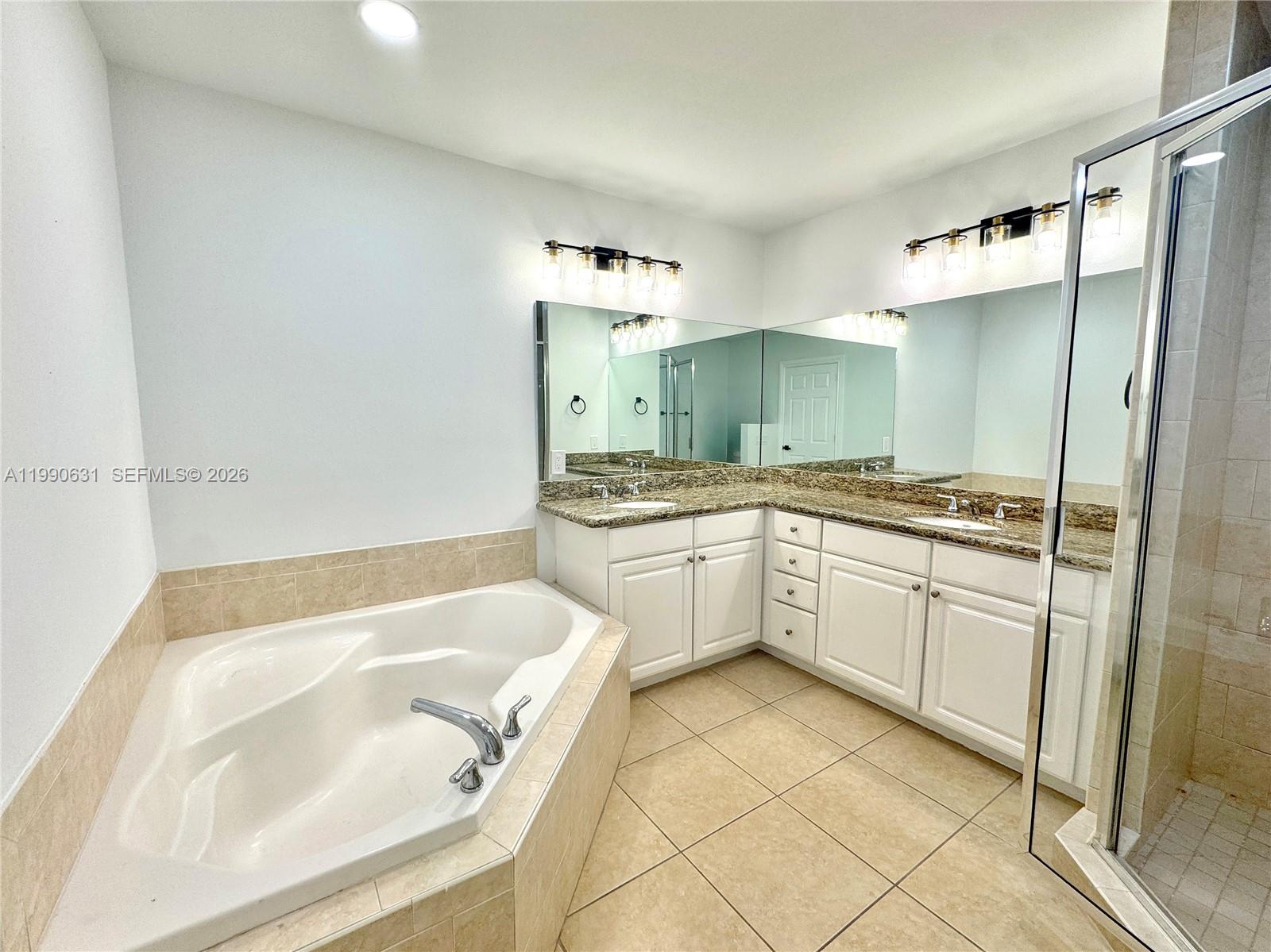 3001 NE 185th St #213, Aventura FL 33180