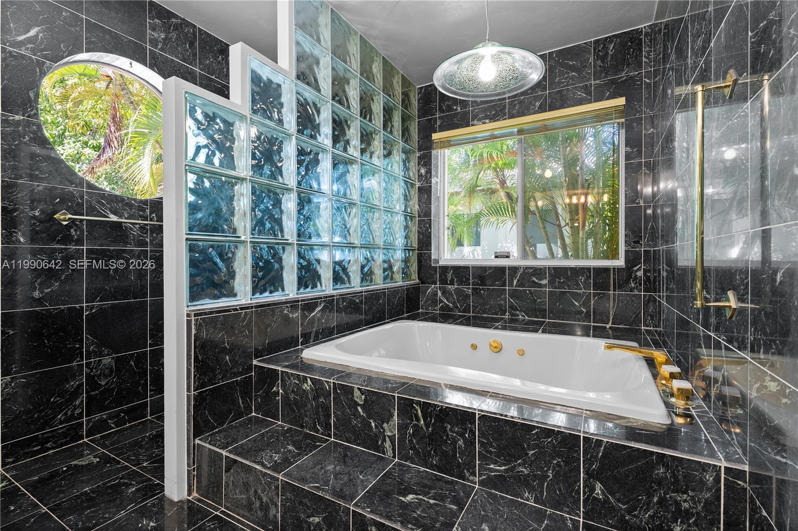 1845 Daytonia Rd, Miami Beach FL 33141