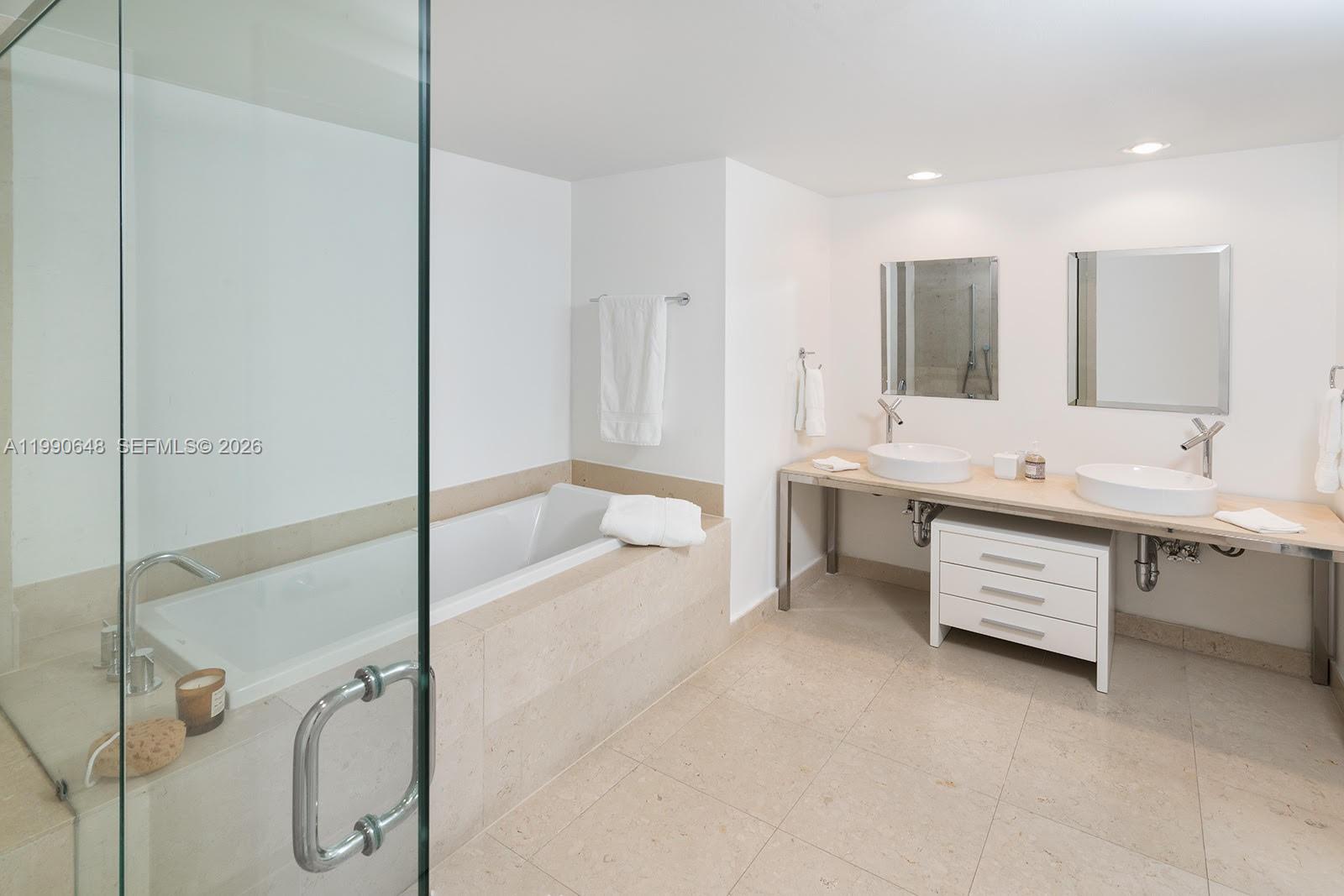 485 Brickell Ave #4110, Miami FL 33131