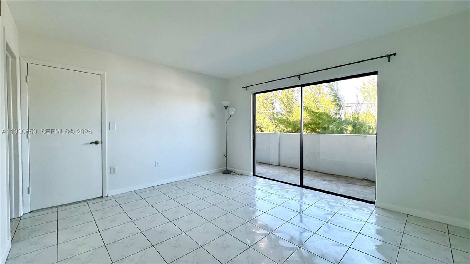 130 S Shore Dr #4B, Miami Beach FL 33141