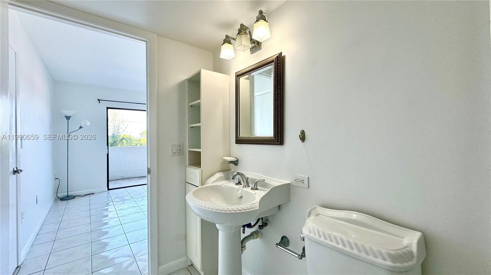 130 S Shore Dr #4B, Miami Beach FL 33141
