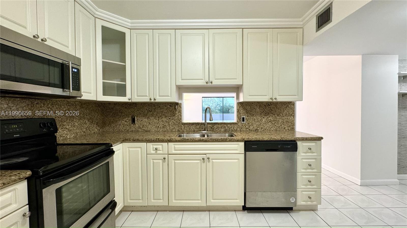 130 S Shore Dr #4B, Miami Beach FL 33141