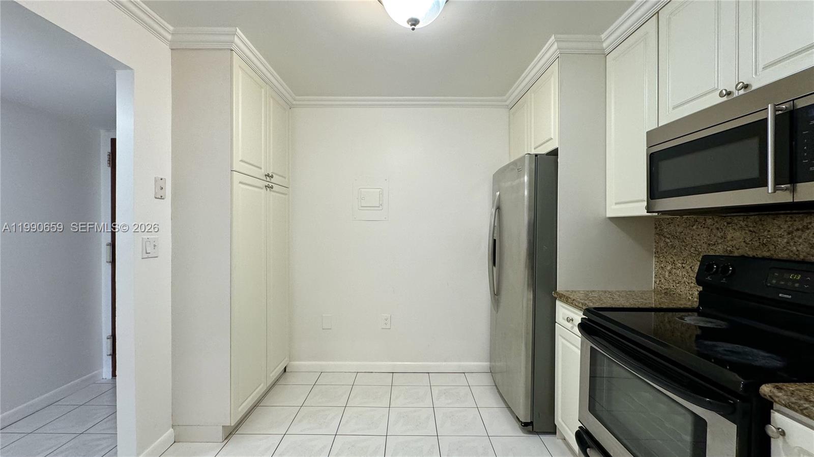 130 S Shore Dr #4B, Miami Beach FL 33141