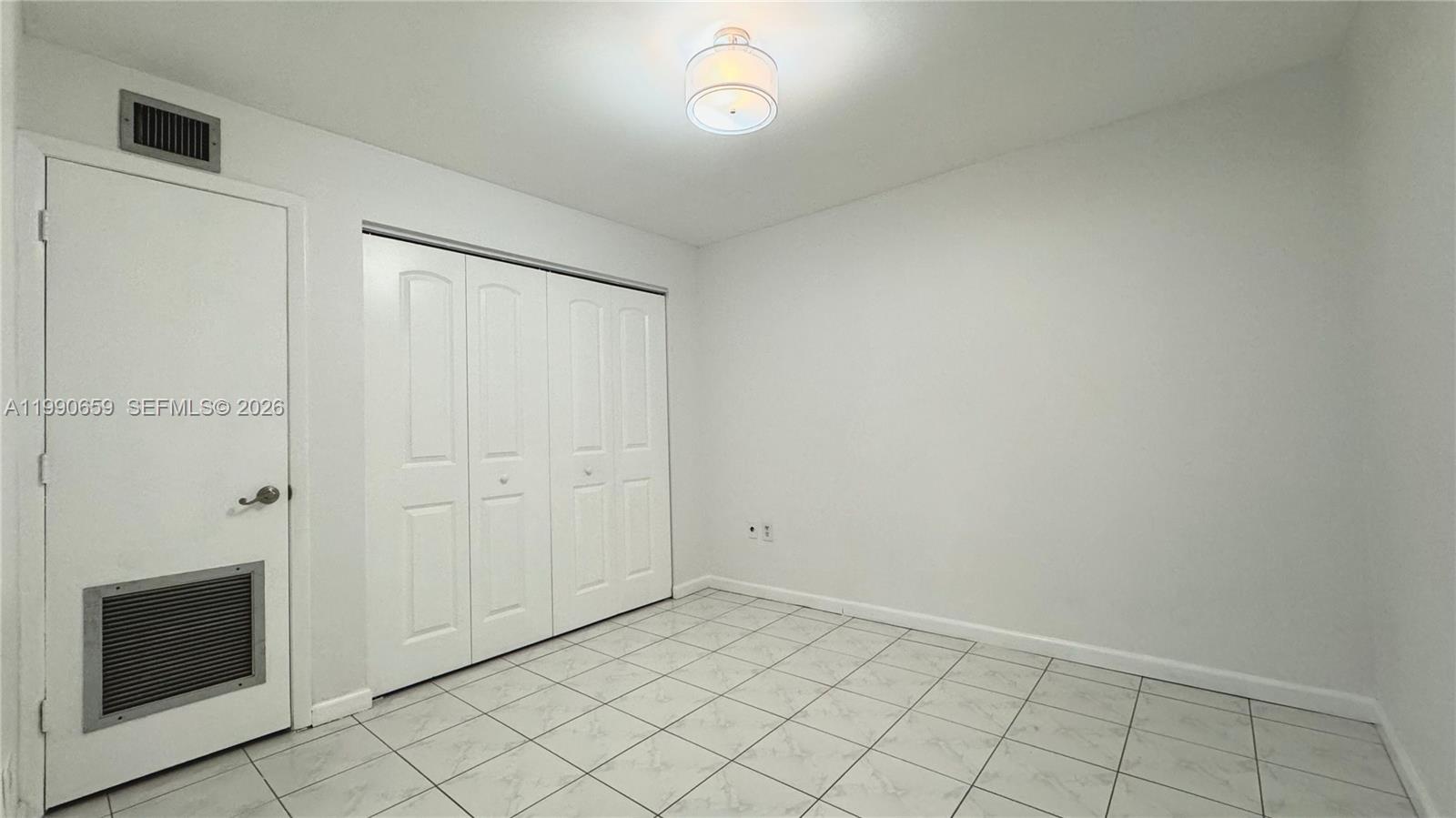 130 S Shore Dr #4B, Miami Beach FL 33141