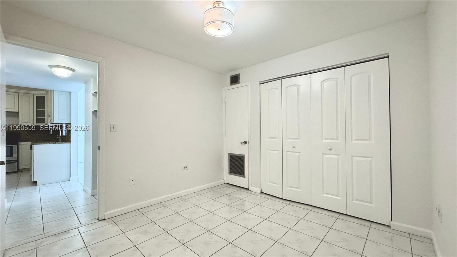 130 S Shore Dr #4B, Miami Beach FL 33141