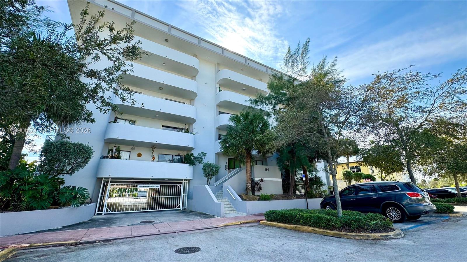 130 S Shore Dr #4B, Miami Beach FL 33141