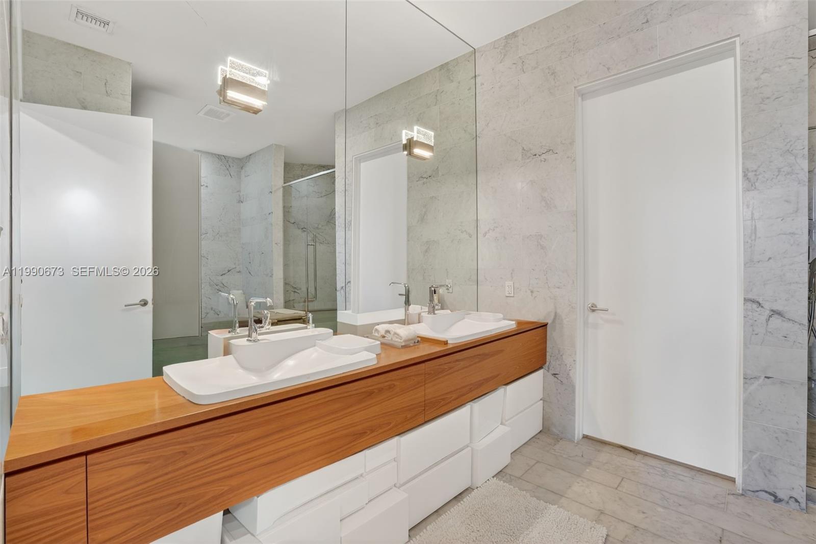 2675 S Bayshore Dr #402S, Miami FL 33133