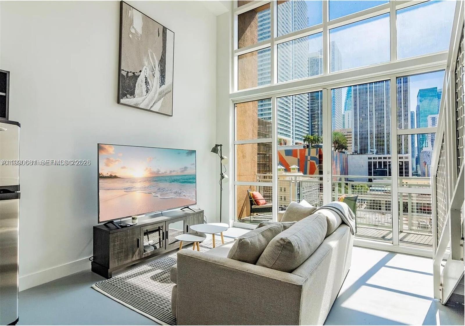 253 NE 2nd St #617, Miami FL 33132