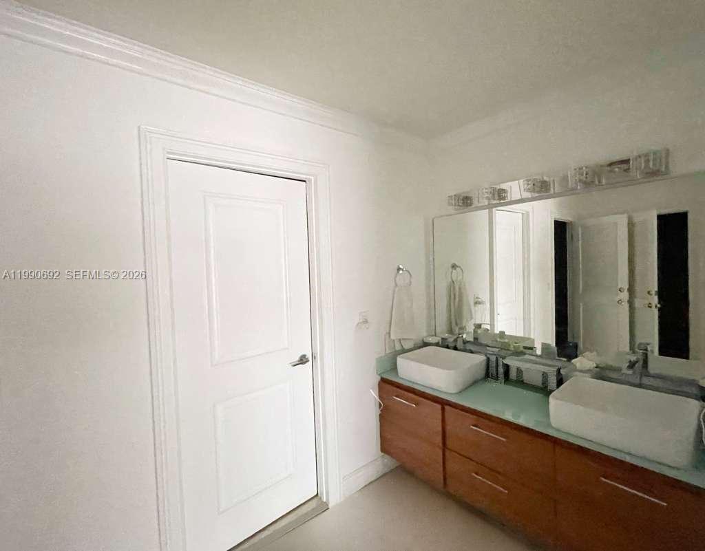 9801 Collins Ave #18U, Bal Harbour FL 33154