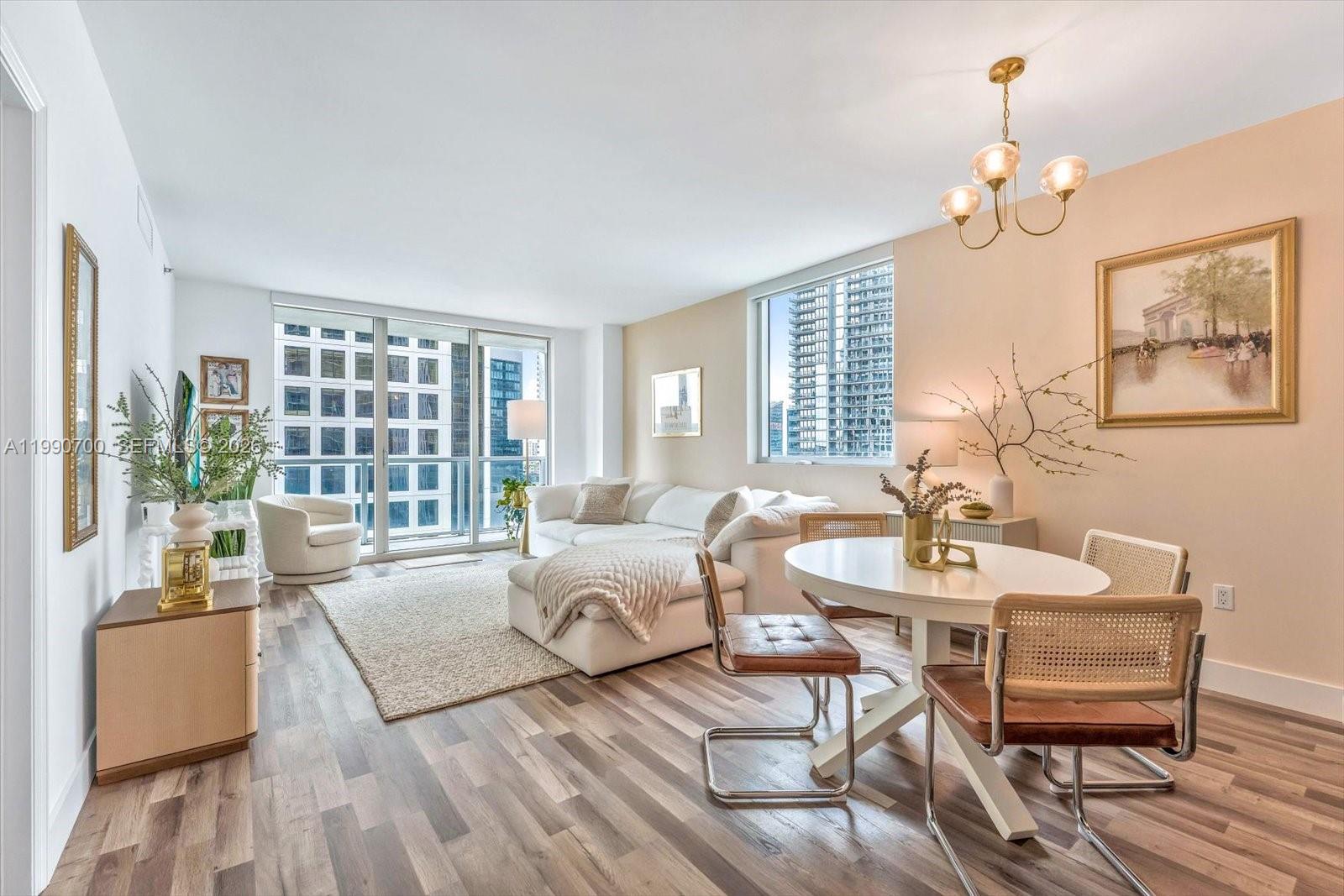 500 Brickell Ave #1810, Miami FL 33131
