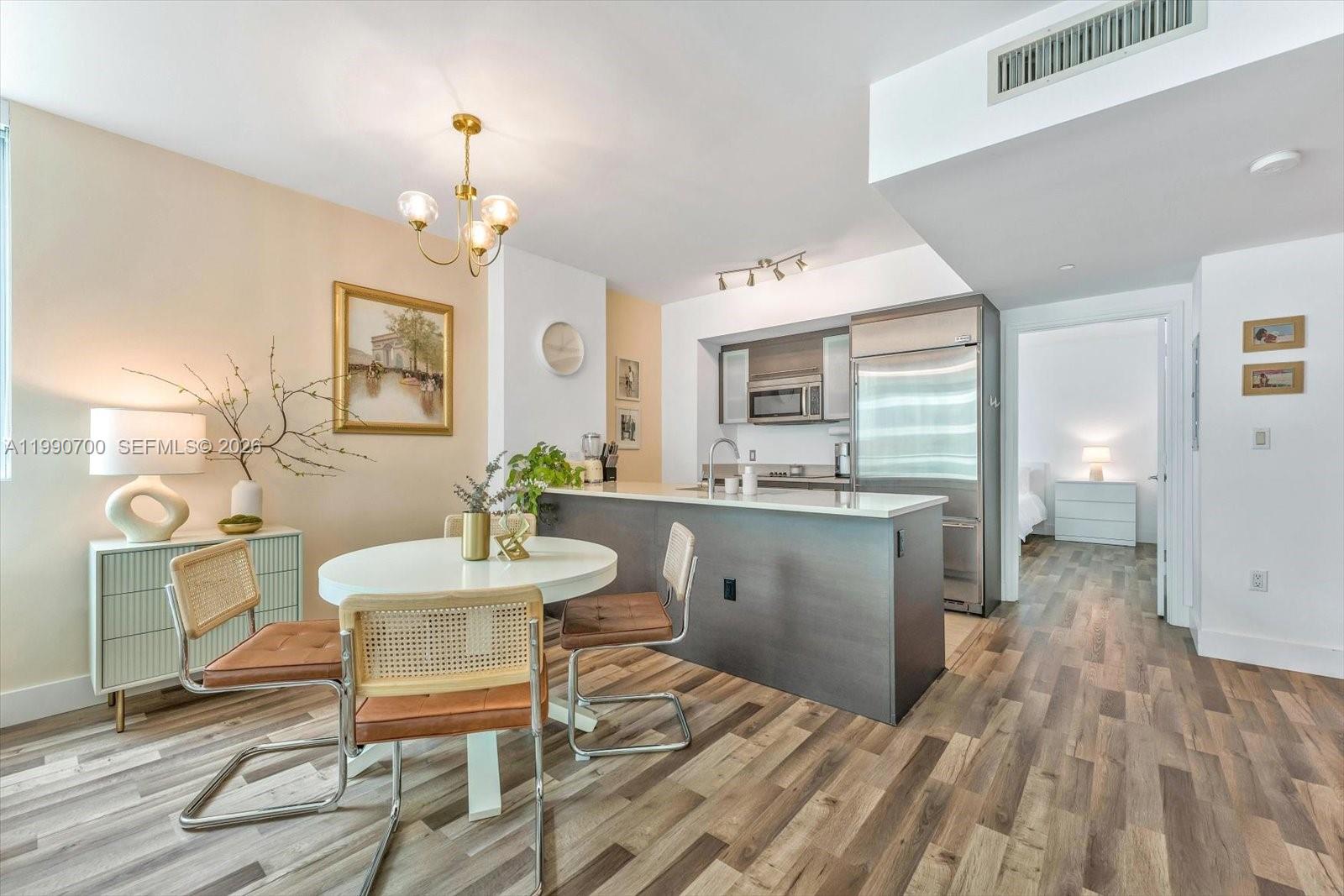 500 Brickell Ave #1810, Miami FL 33131