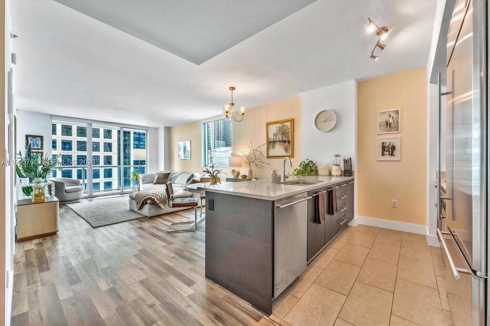 500 Brickell Ave #1810, Miami FL 33131