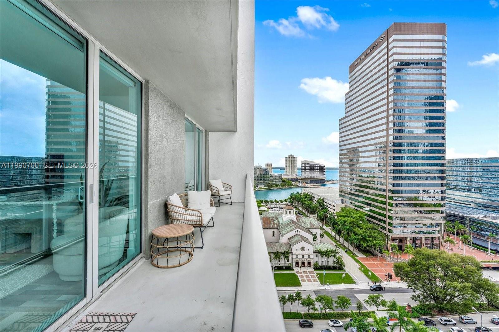 500 Brickell Ave #1810, Miami FL 33131