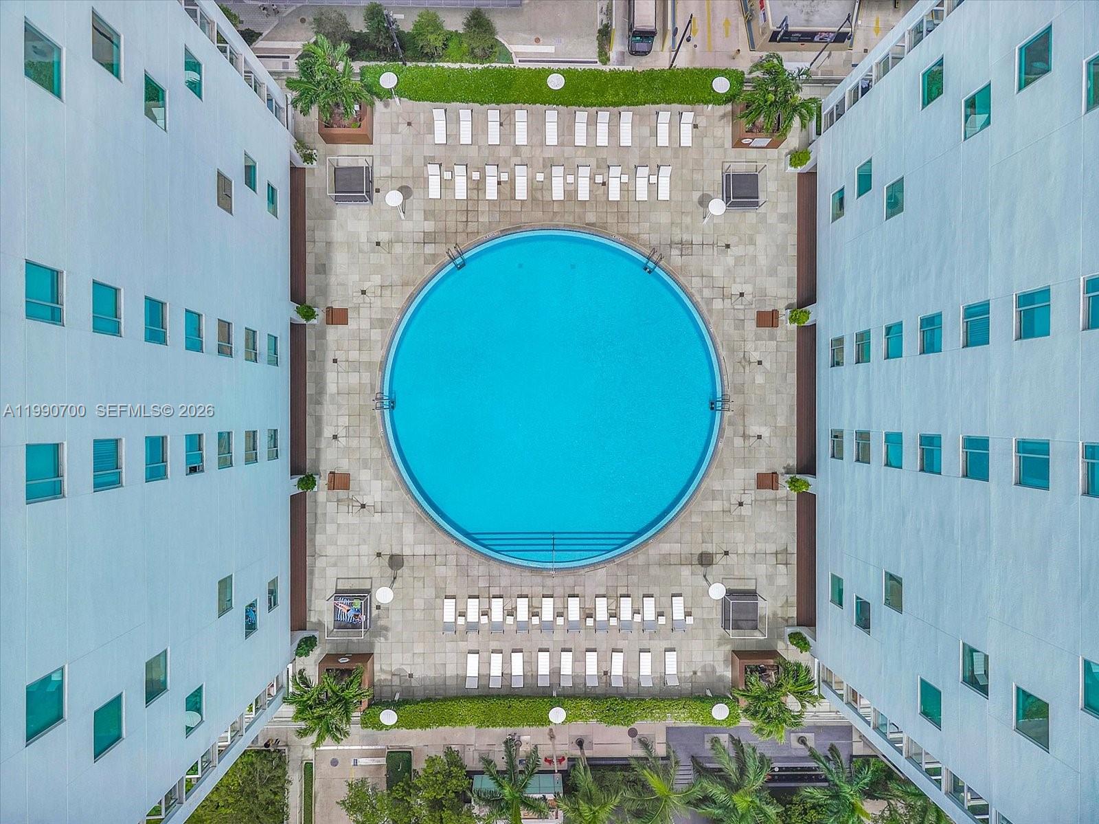 500 Brickell Ave #1810, Miami FL 33131