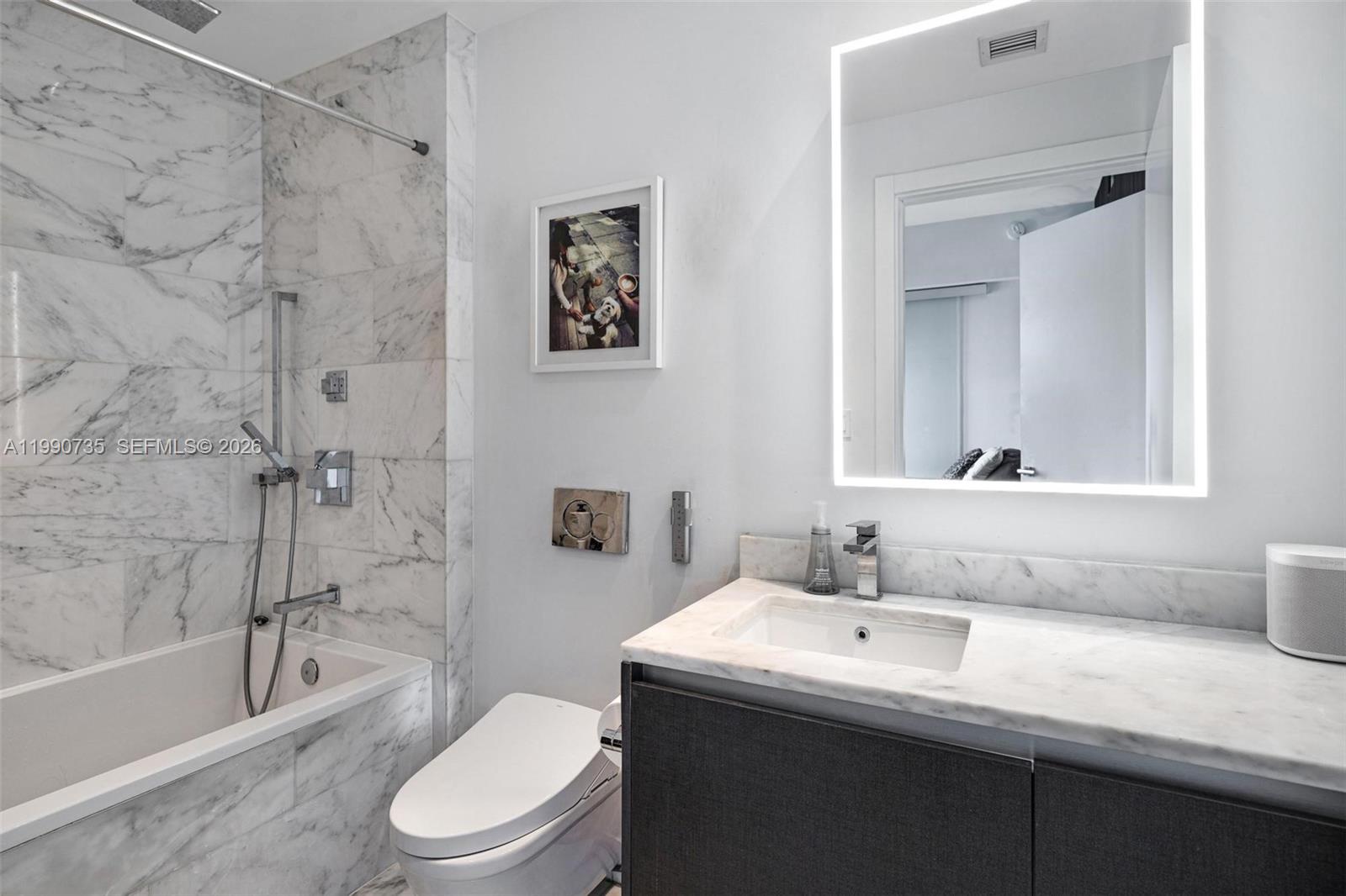 1451 Brickell Ave #2704, Miami FL 33131