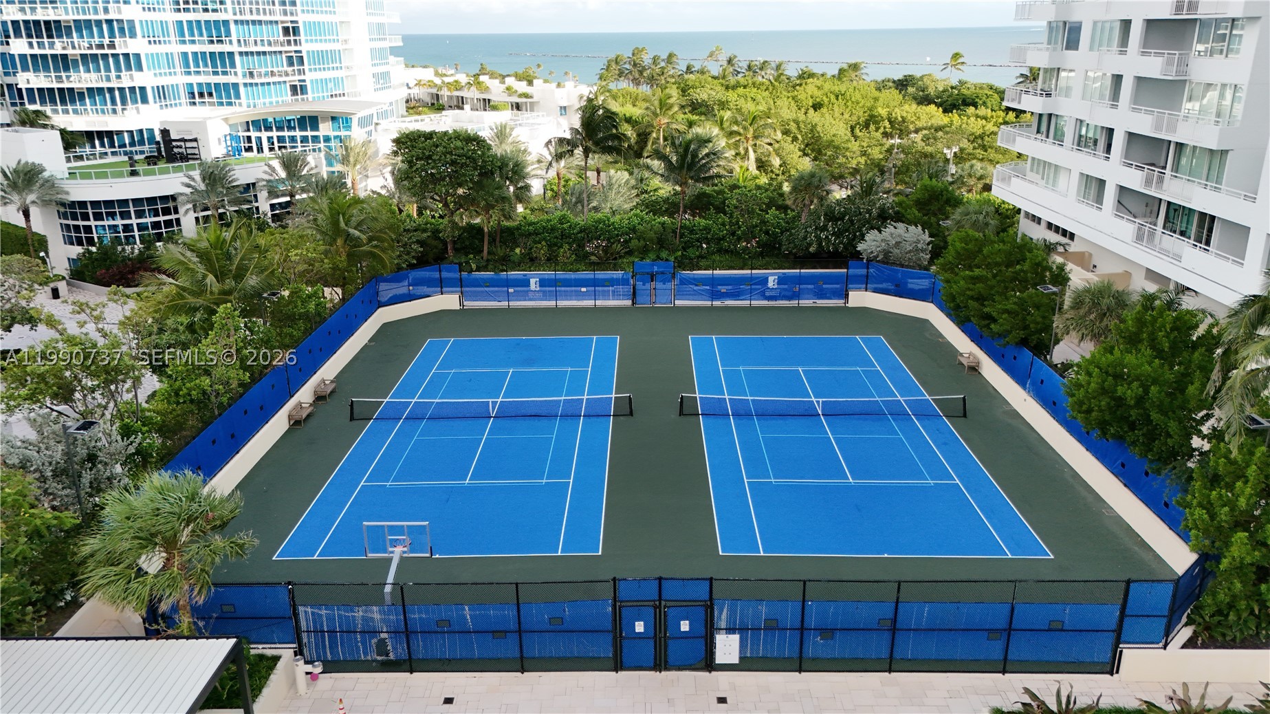 300 S Pointe Dr #3405, Miami Beach FL 33139