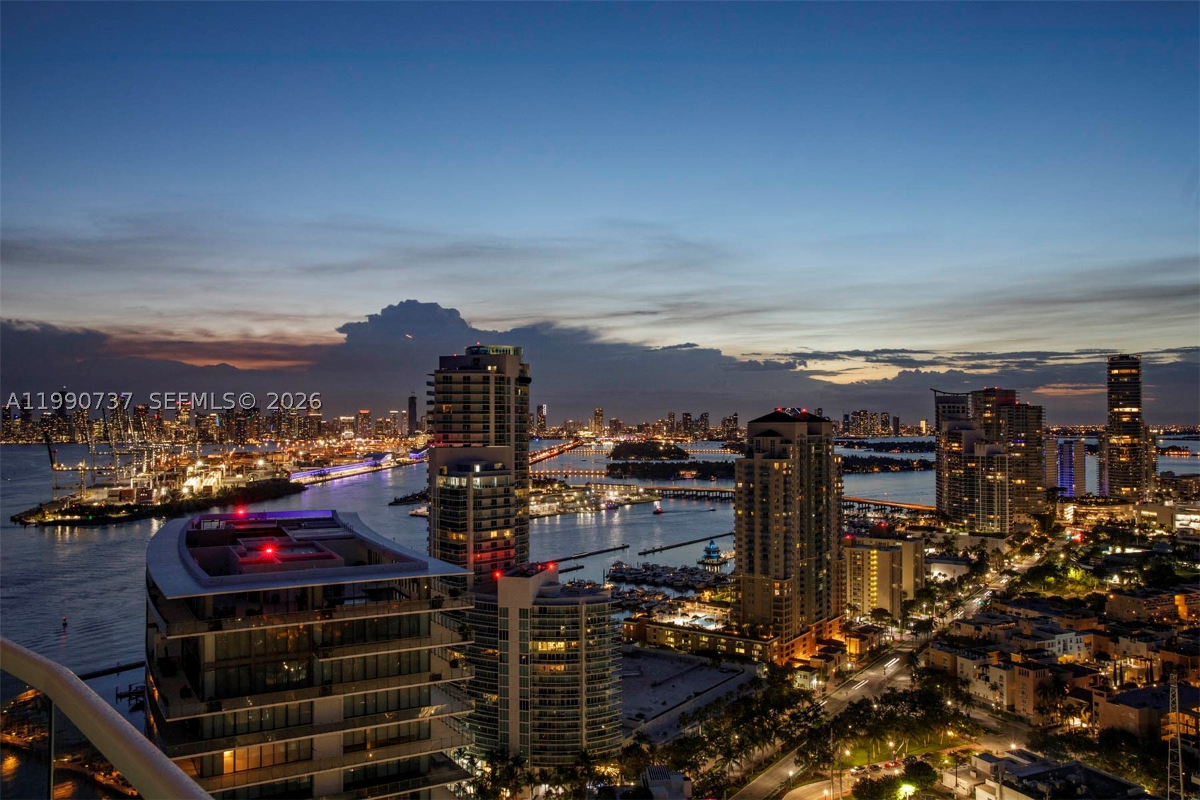 300 S Pointe Dr #3405, Miami Beach FL 33139