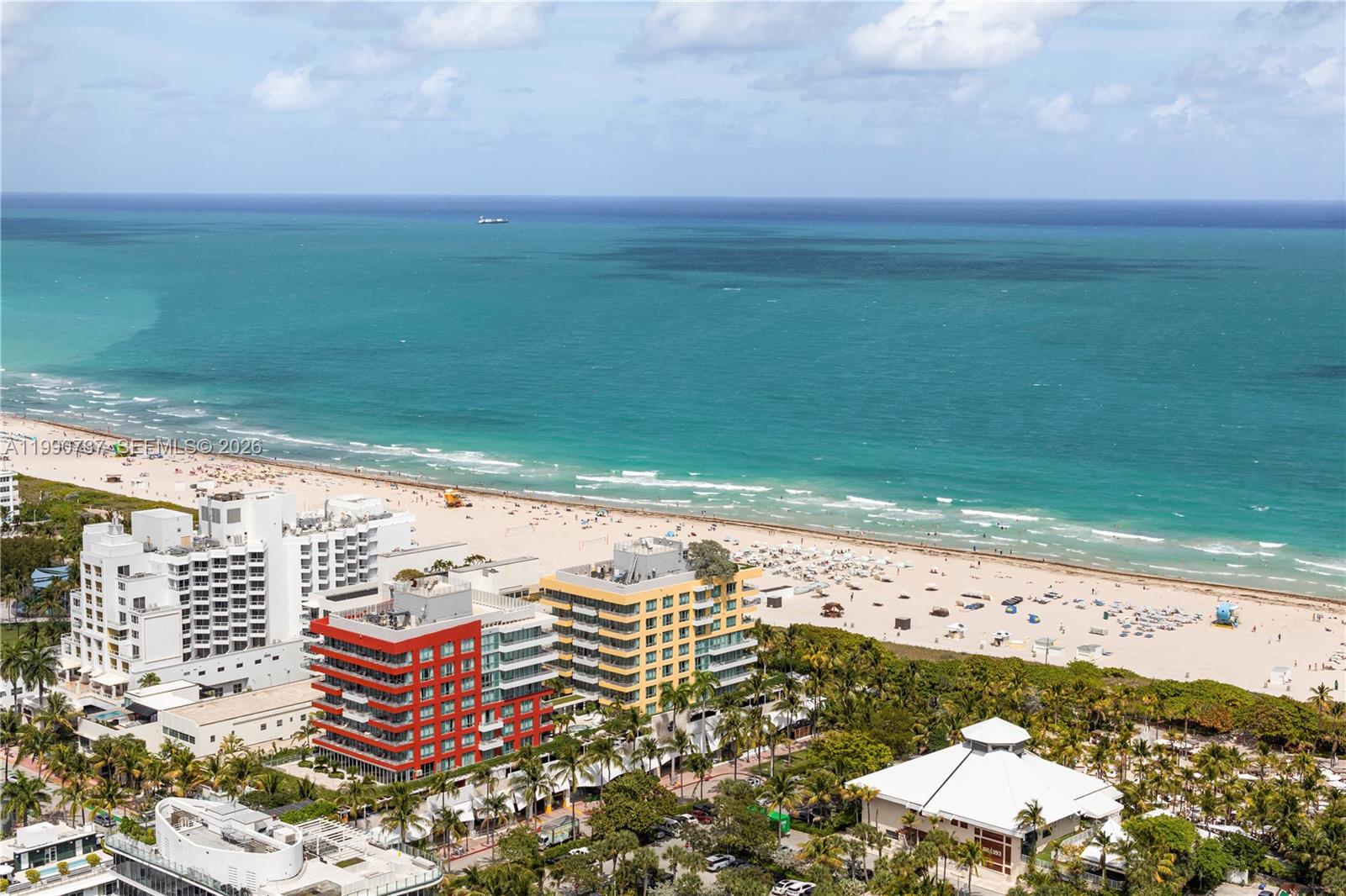 300 S Pointe Dr #3405, Miami Beach FL 33139