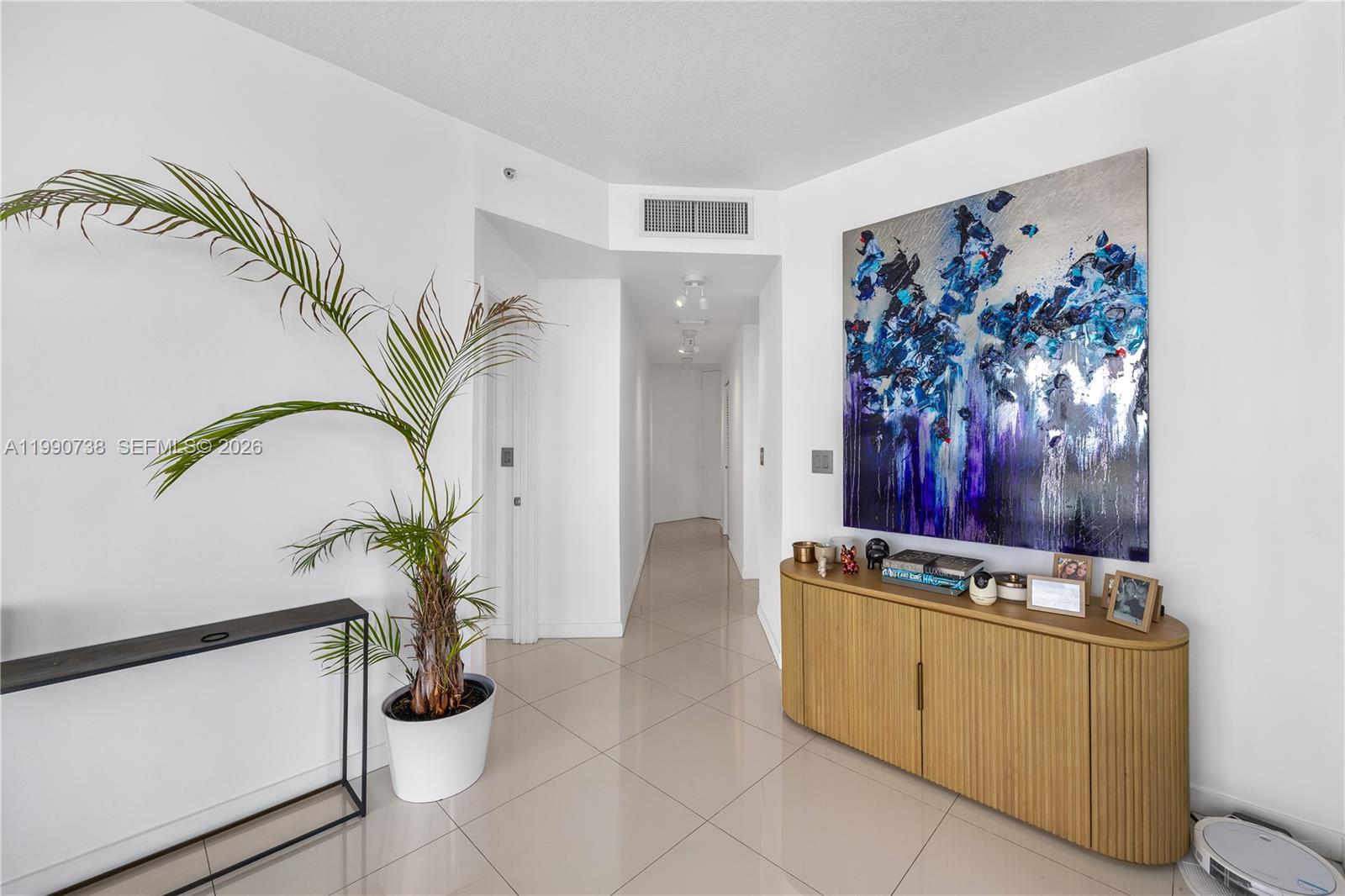 79 SW 12th St #2401-S, Miami FL 33130