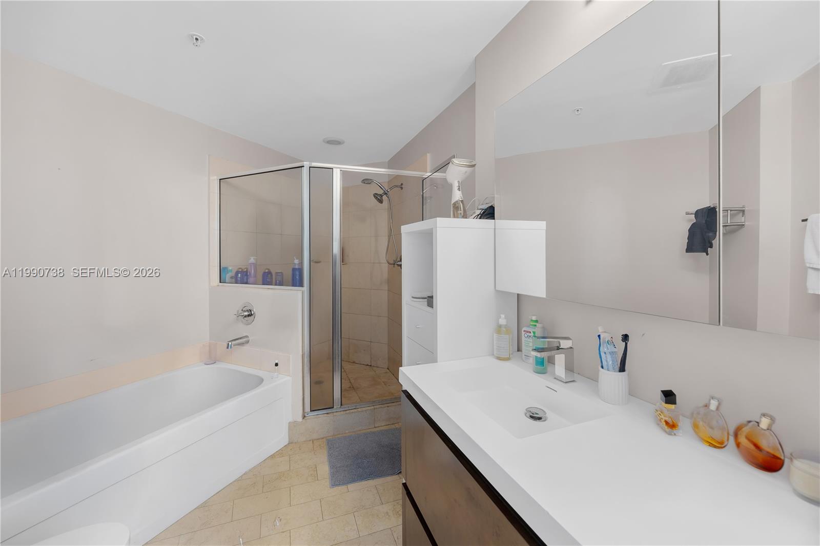 79 SW 12th St #2401-S, Miami FL 33130