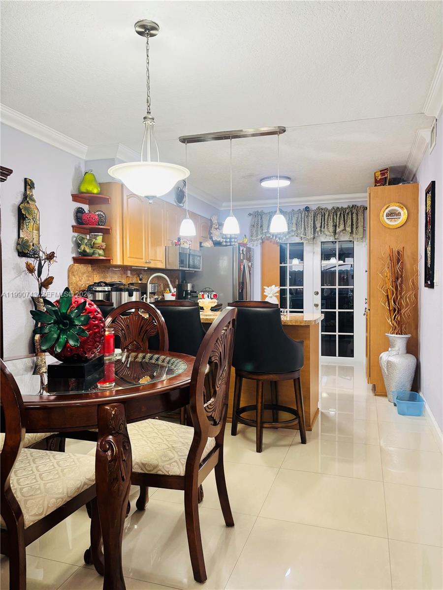 2310 W 74th St #103, Hialeah FL 33016