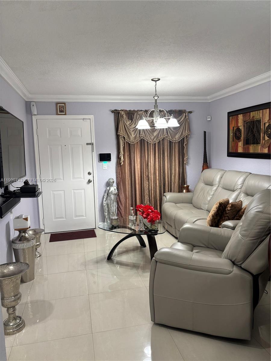 2310 W 74th St #103, Hialeah FL 33016