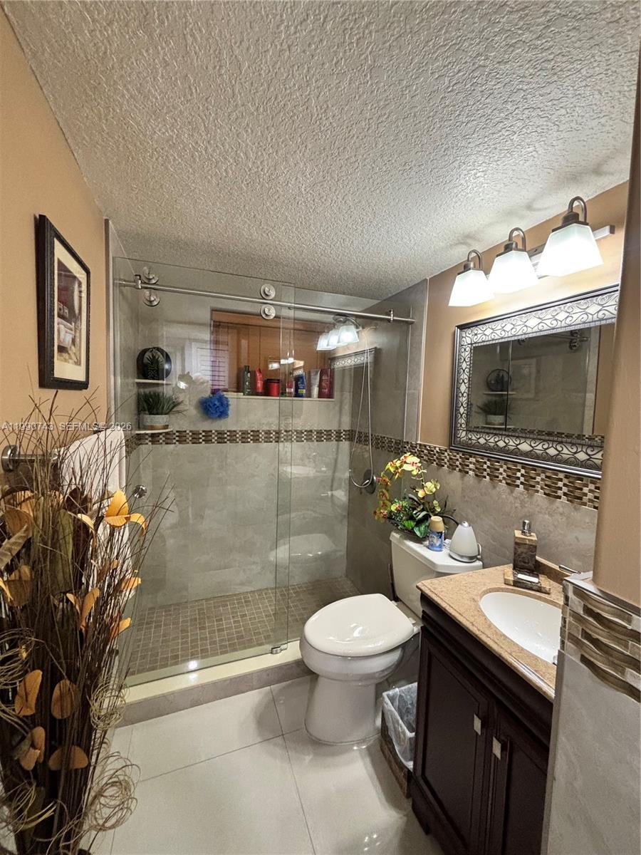 2310 W 74th St #103, Hialeah FL 33016