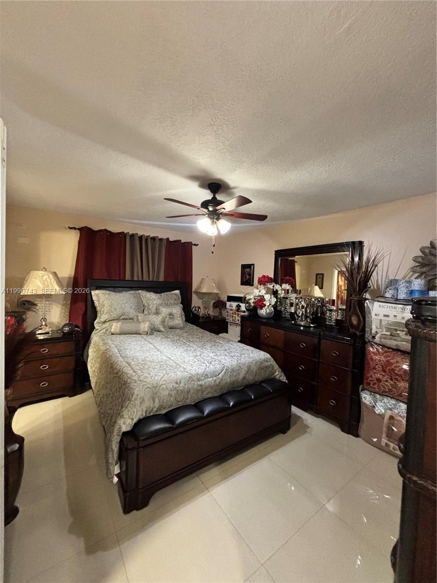 2310 W 74th St #103, Hialeah FL 33016