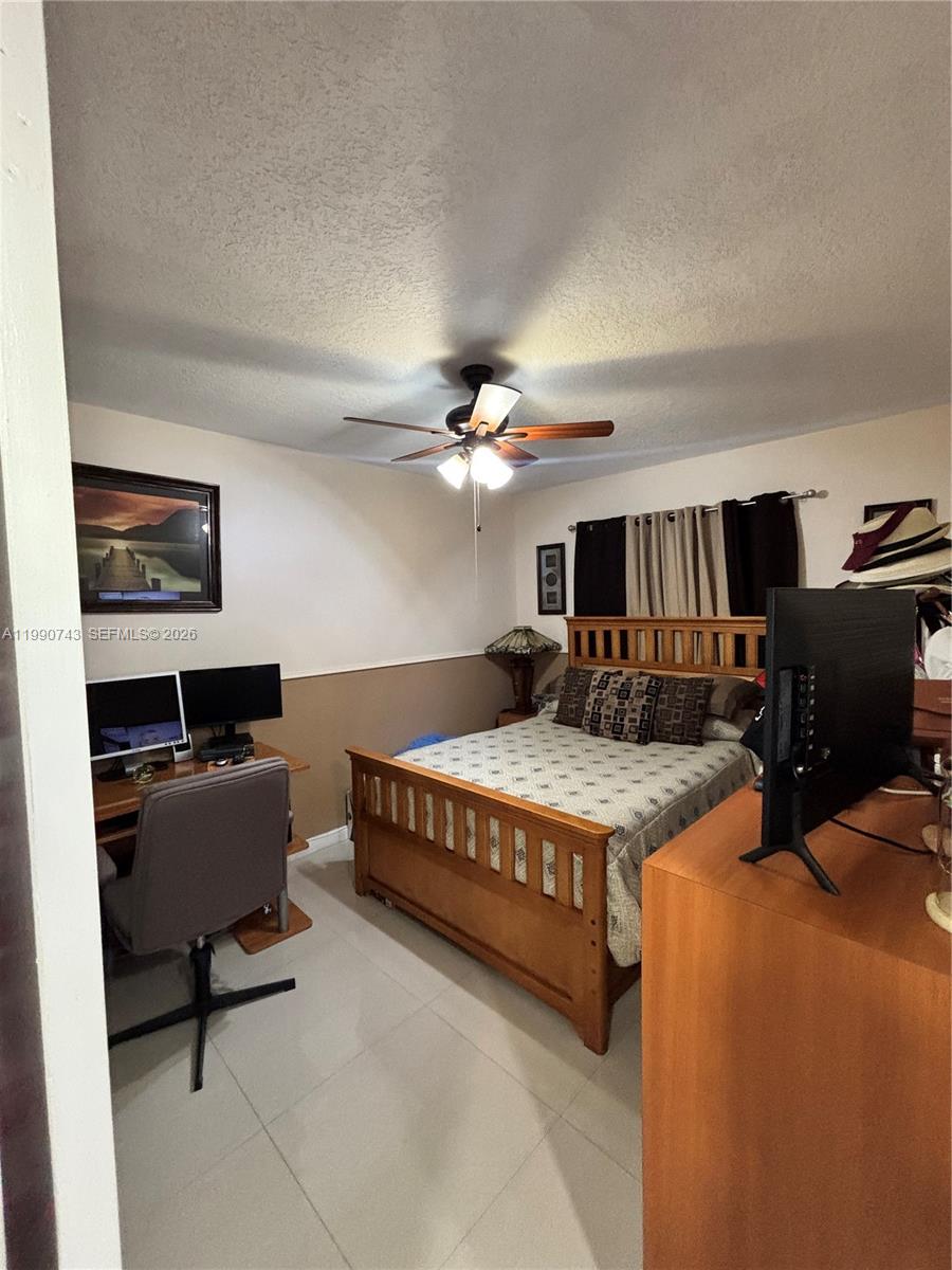 2310 W 74th St #103, Hialeah FL 33016