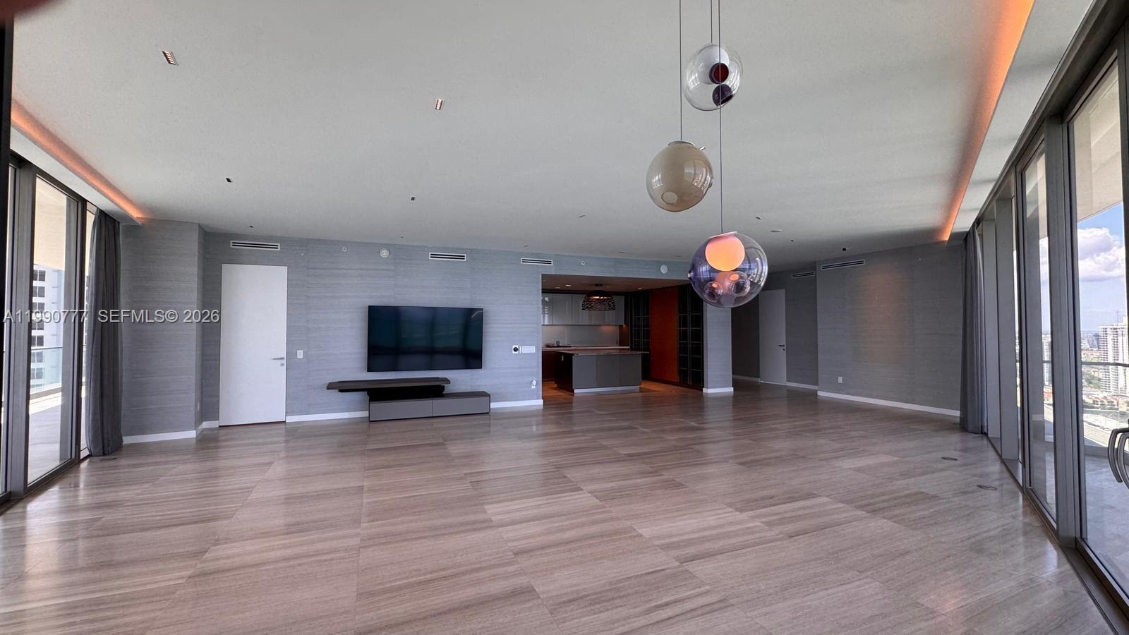 18975 Collins Ave #2500, Sunny Isles Beach FL 33160